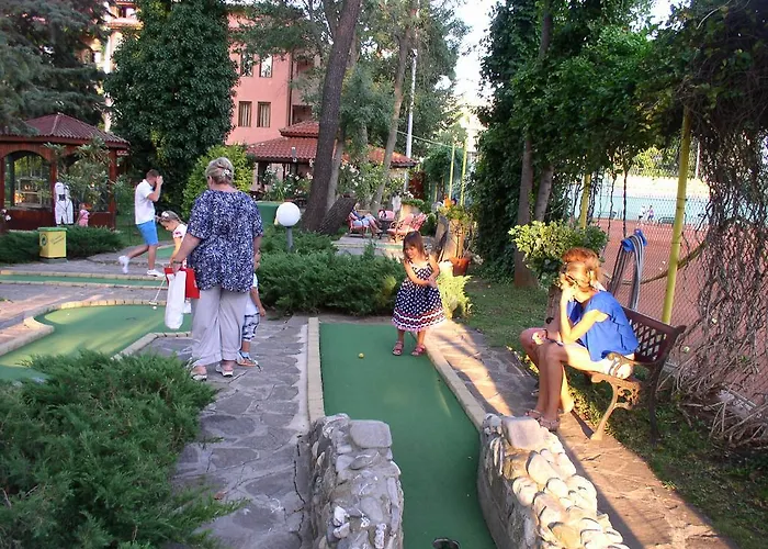 Lvv Palace Słoneczny Brzeg